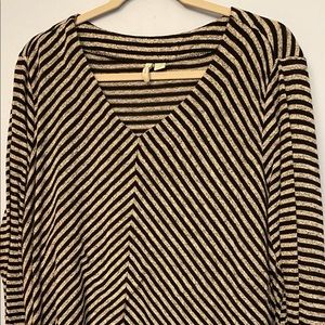 Pullover Grey and Black Shirt